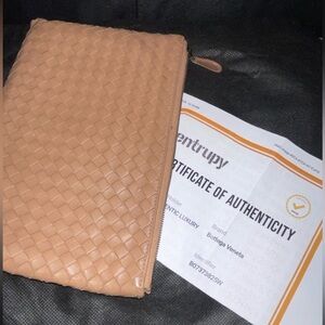 BOTEGA VANETA Intrecciato Dusty Rose Woven LAMBSKIN Clutch WITH ENTRUPY COA